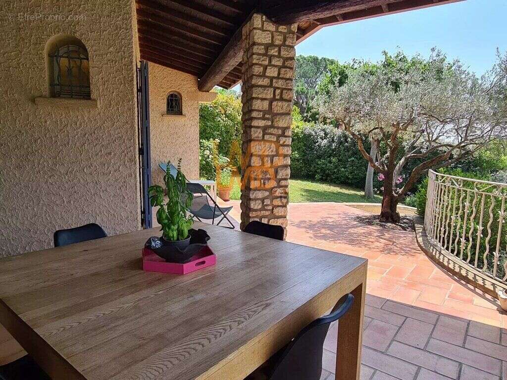 Maison à CAUMONT-SUR-DURANCE