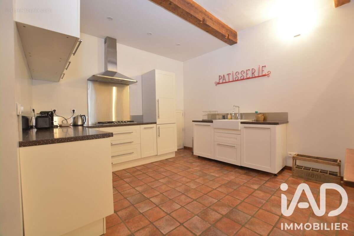 Maison 141 m² à Ginestas  - photo 4