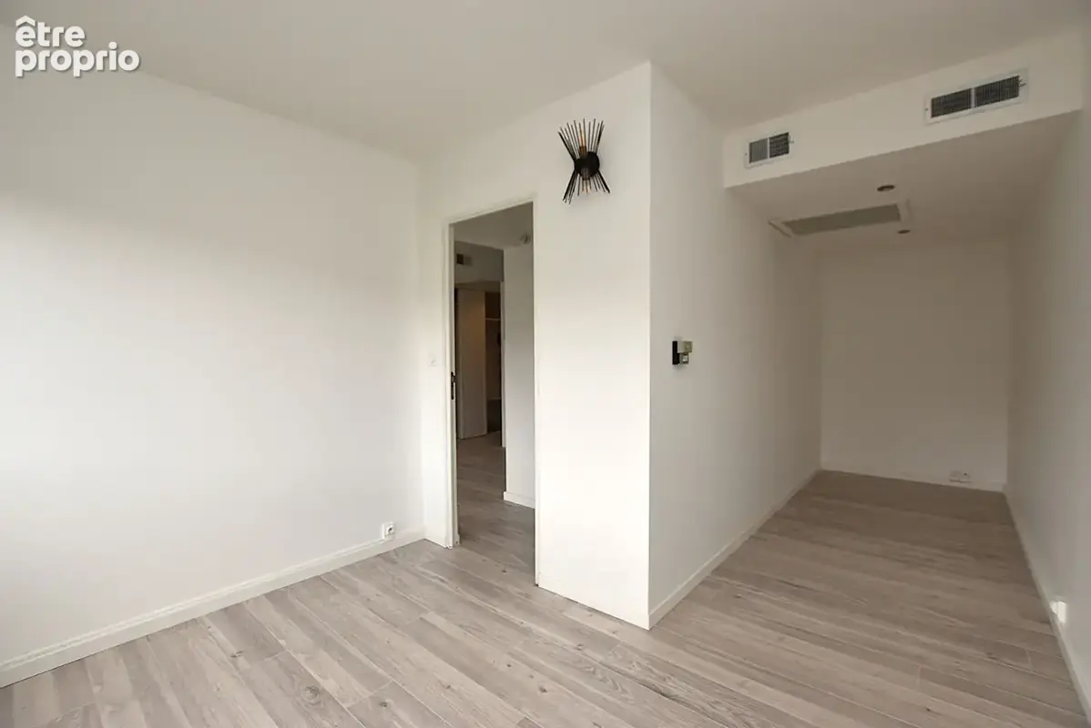 F2 de 35 m² avec parking couvert - photo 6