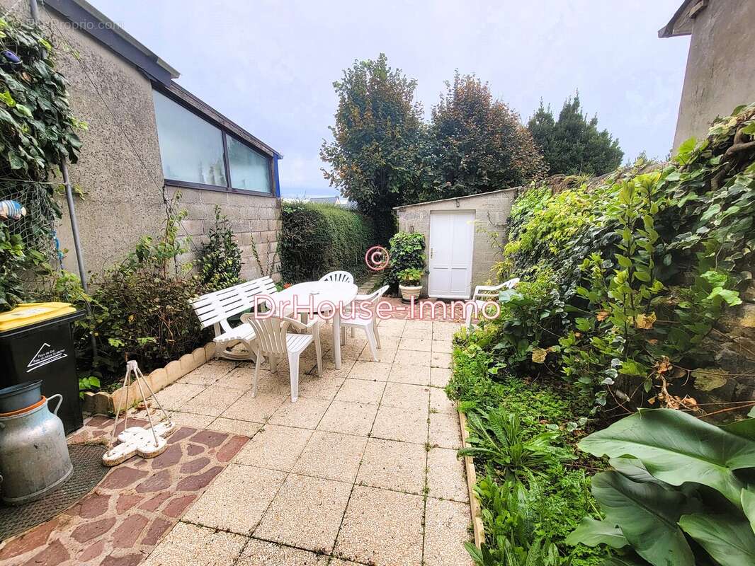 Maison à LE VIVIER-SUR-MER