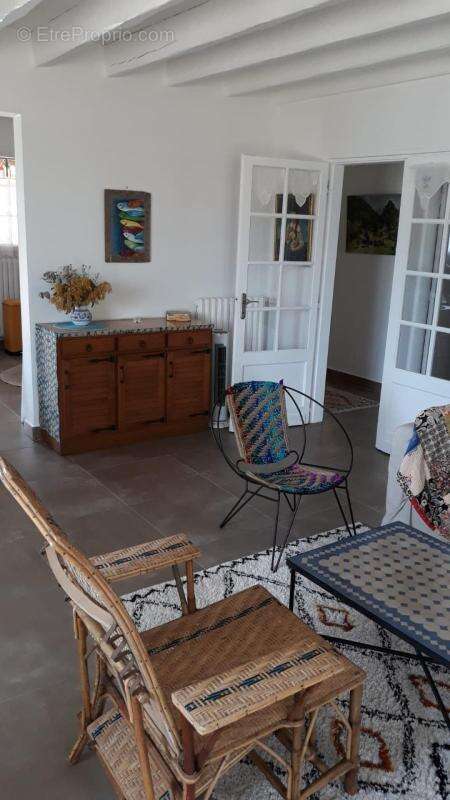 GUJAN-MESTRAS – Maison de plain-pied sur une magnifique parcelle de 3 044 m² - photo 4
