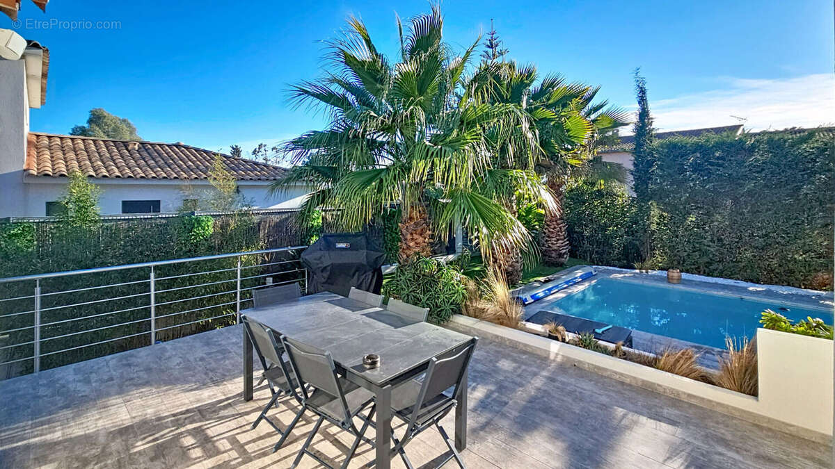 Maison à FREJUS