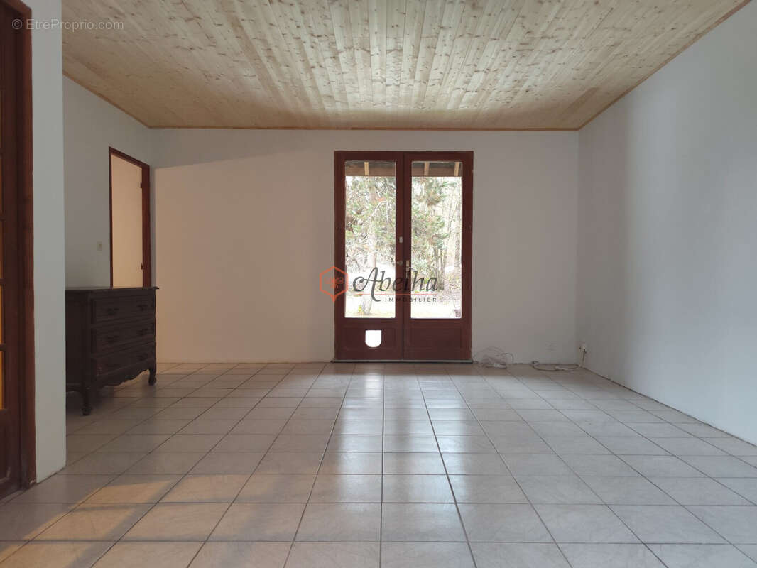 Maison à LA CHAPELLE-EN-VALGAUDEMAR