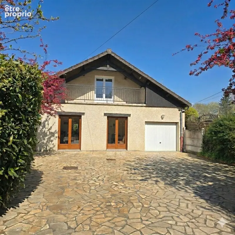 Photo Maison à Maurepas au prix de 469 000€