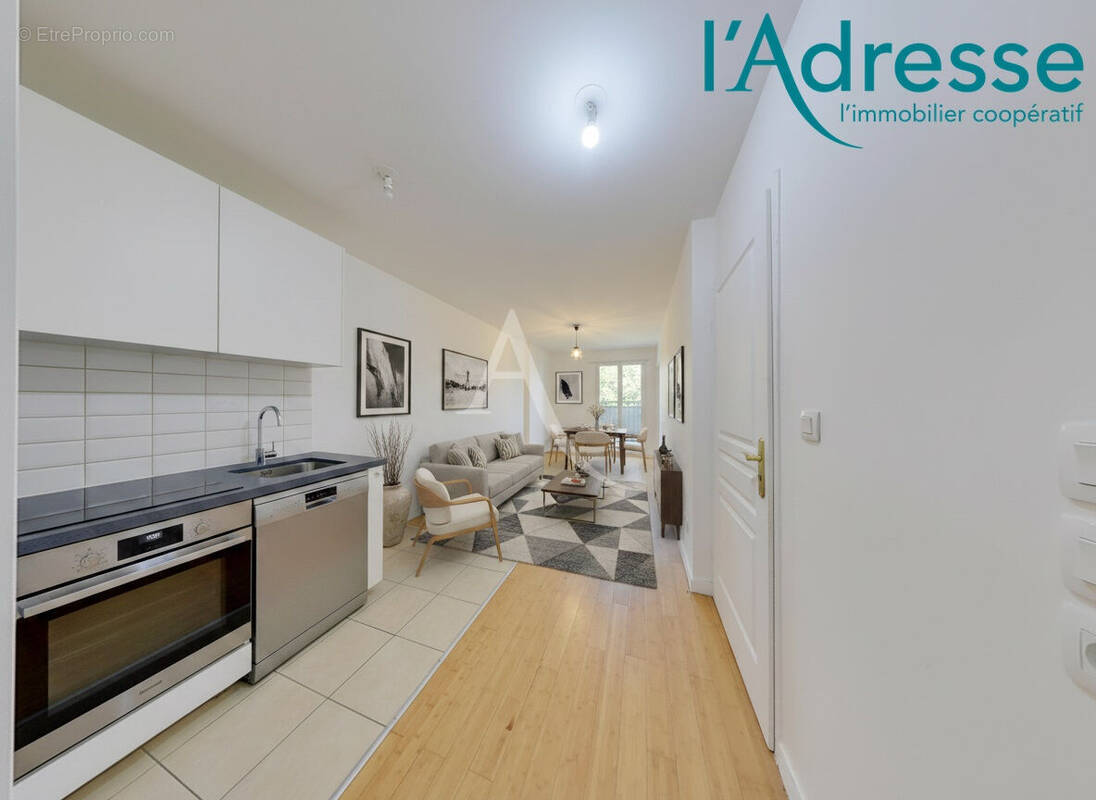 Appartement à EMERAINVILLE
