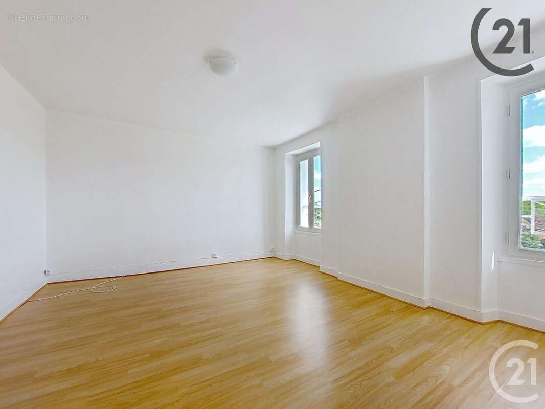 Autre à BRIENON-SUR-ARMANCON