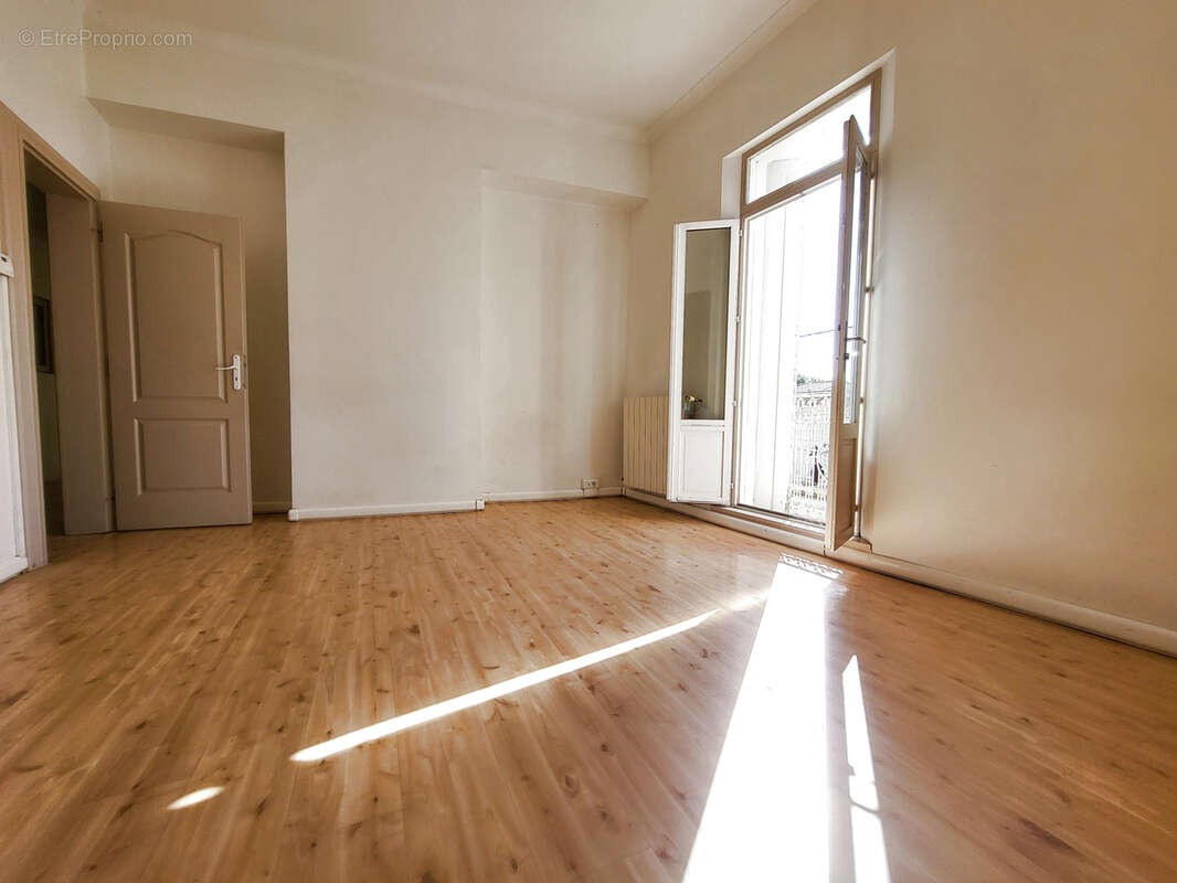 Maison à SAINT-LAURENT-D&#039;AIGOUZE