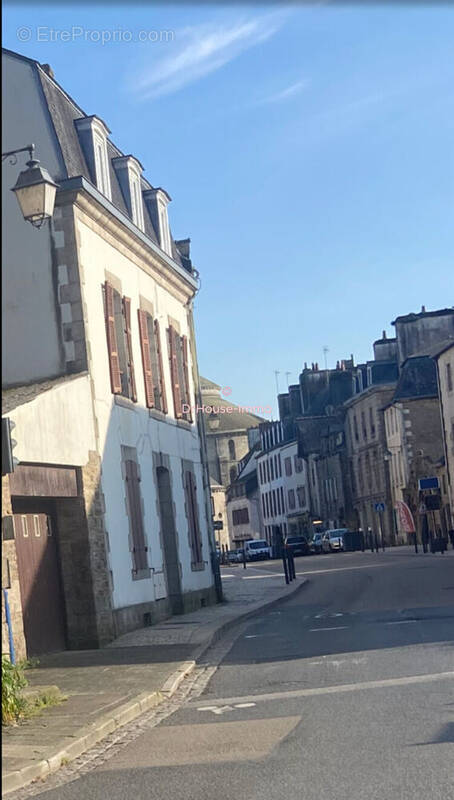 Appartement à QUIMPERLE