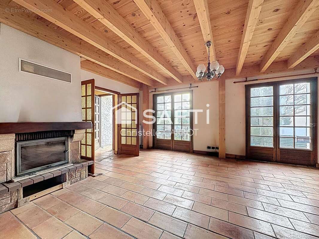 Photo 3 - Maison à BEYCHAC-ET-CAILLAU