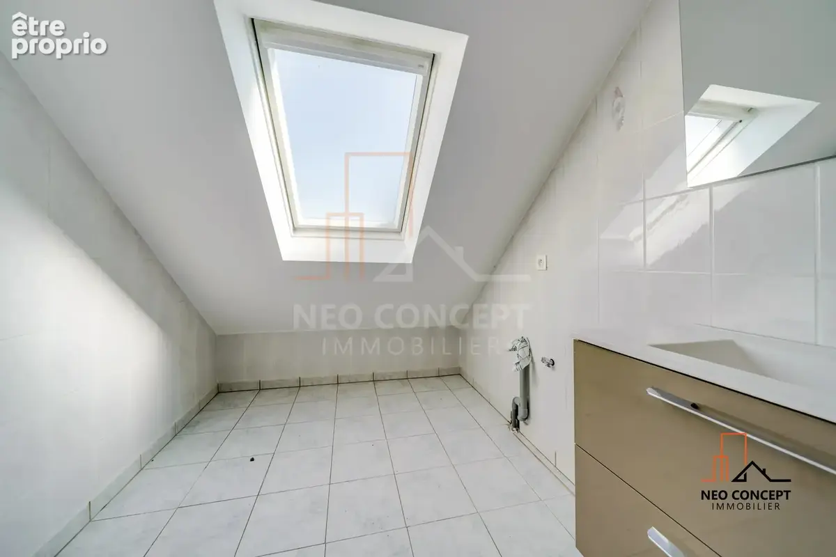 * GEUDERTHEIM - Très beau 3 pièces situé dans une petite copropriété de 3 logements, avec vue magnifique du balcon !! * - photo 8