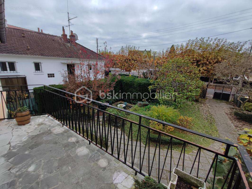 Maison à GOURNAY-SUR-MARNE