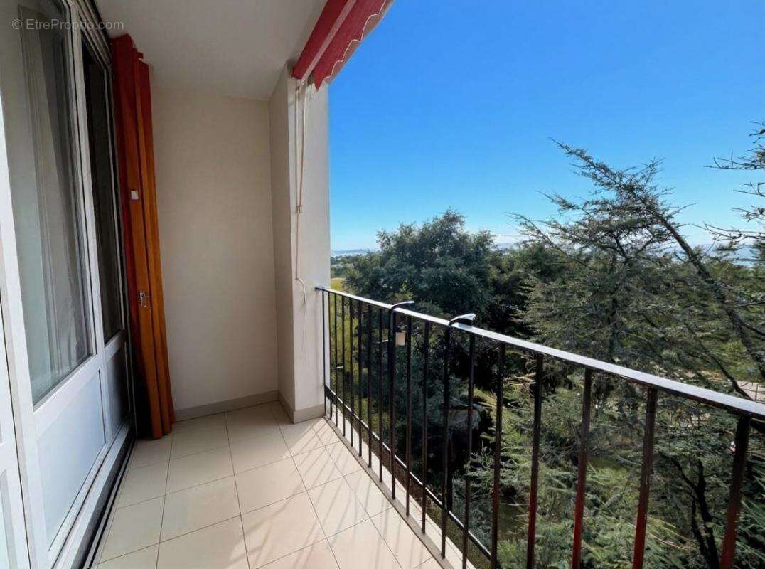 Appartement à VITRY-SUR-SEINE