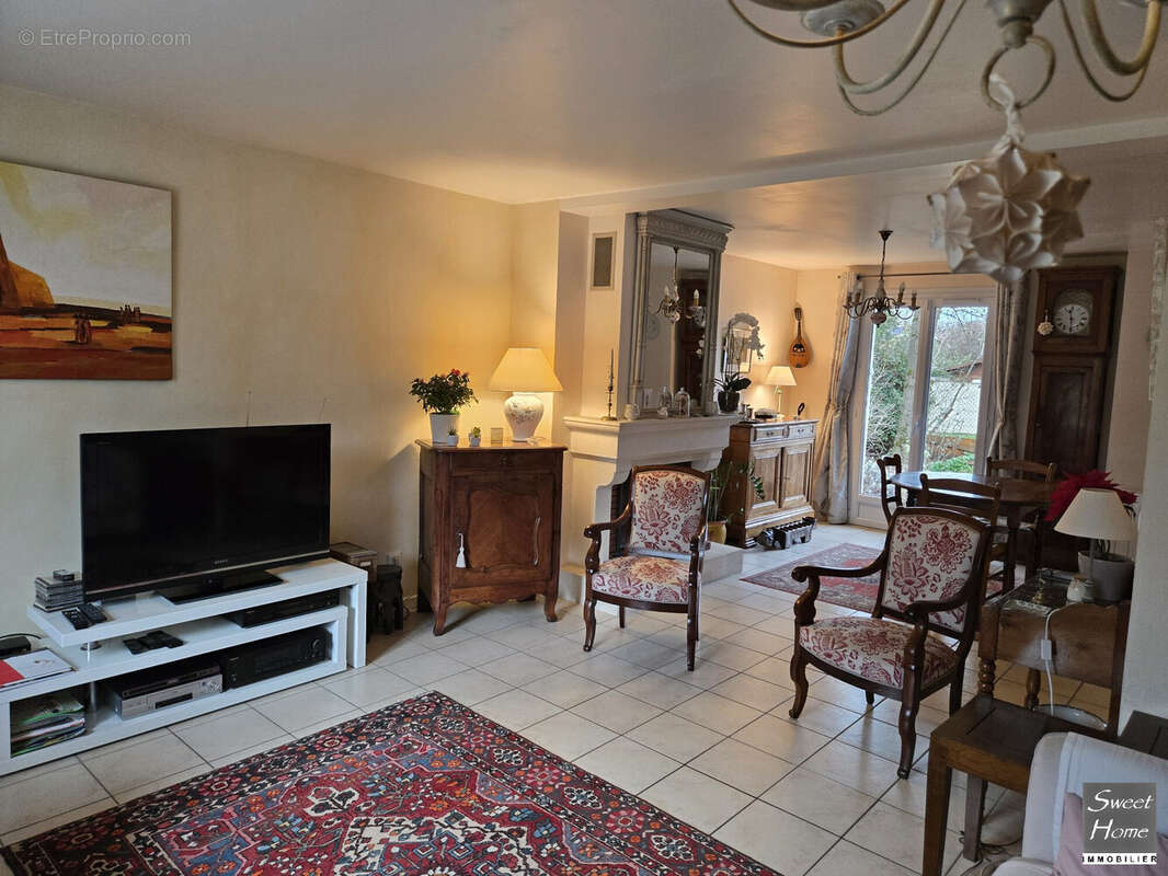 Maison à MAGNY-LES-HAMEAUX