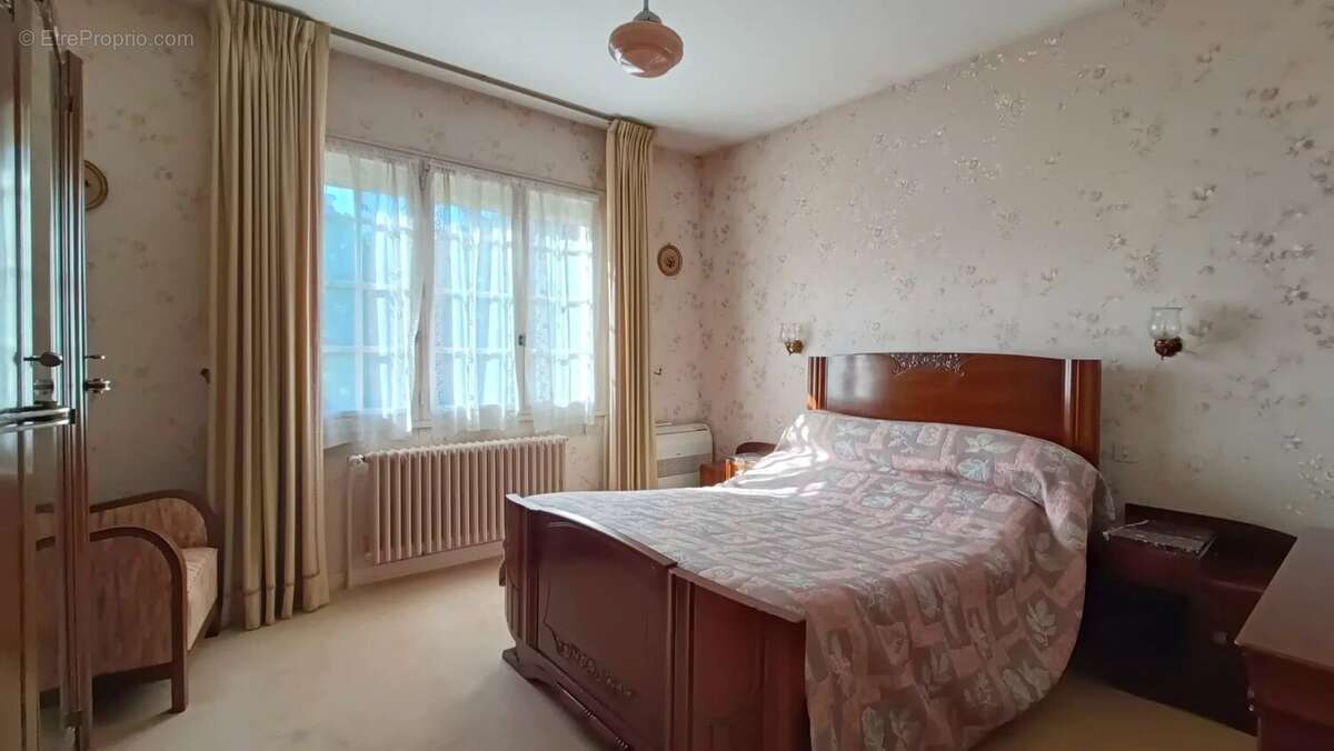 Maison ancienne 6 chambres neuville de poitou - photo 14