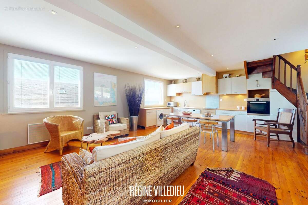 Maison à FERMANVILLE