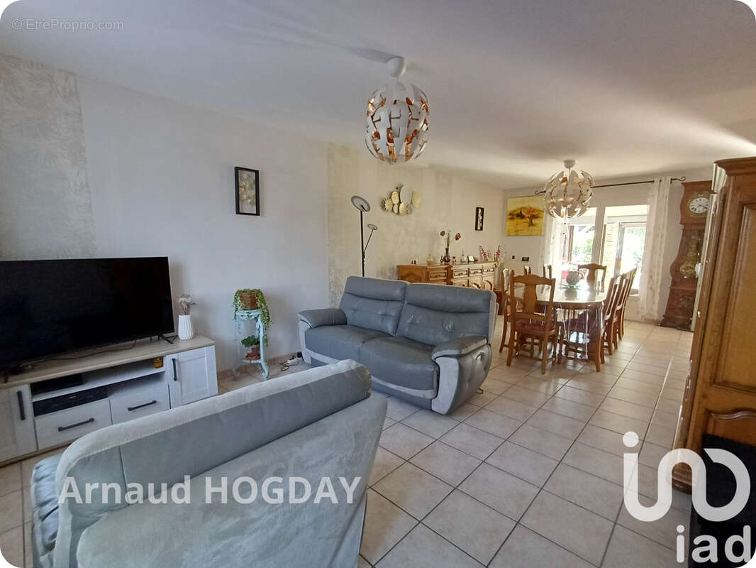 Photo 4 - Maison à TRELAZE