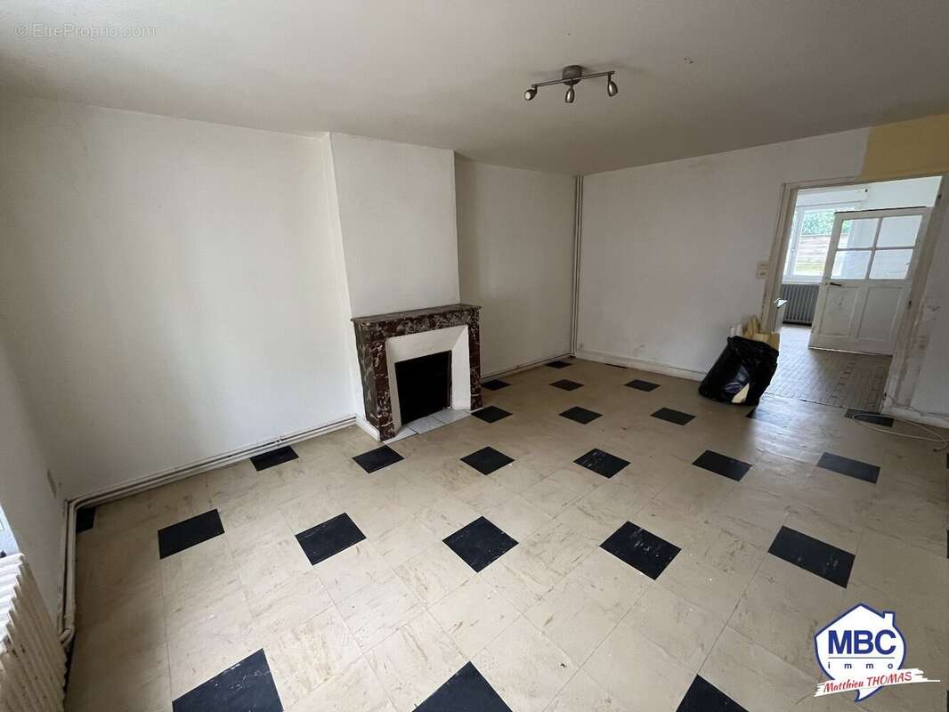 Maison à SAINT-FLORENT-LE-VIEIL