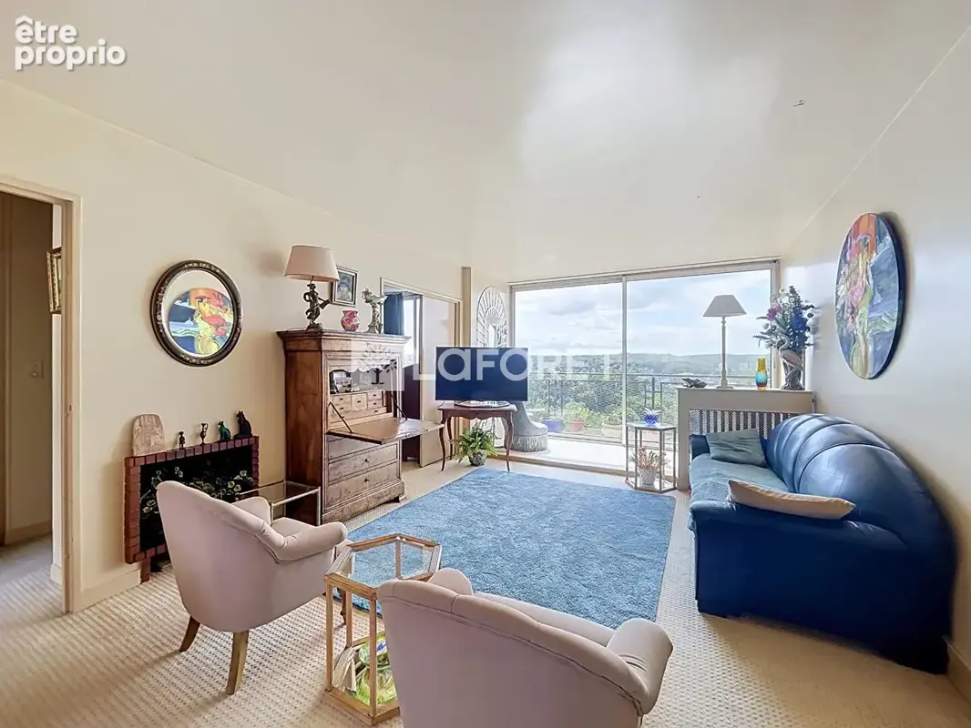 Appartement à LA CELLE-SAINT-CLOUD
