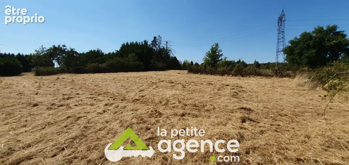 Maison 88 m2 à rénover avec beau terrain - photo 16
