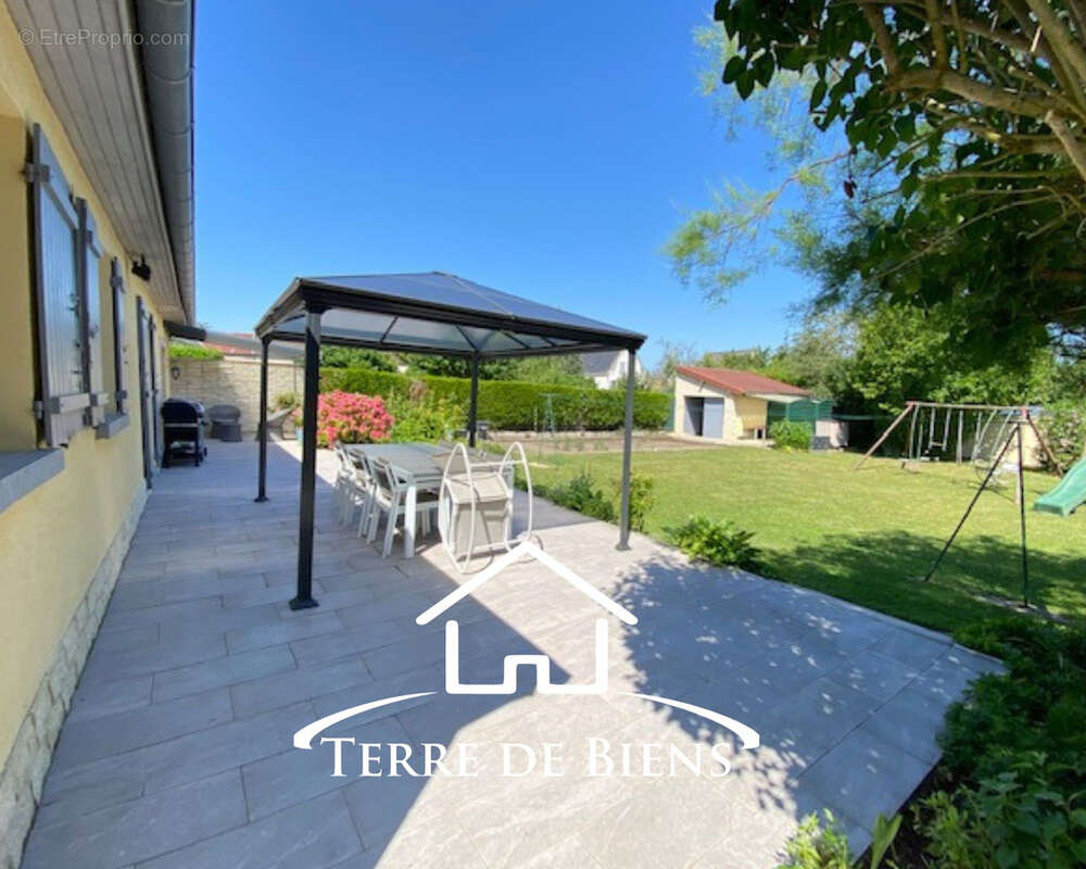 NOUVEAUTÉ   Pavillon rénové avec vie de plain-pied   120 m2   4 chambres - garage 40M2 et dépendance - photo 2