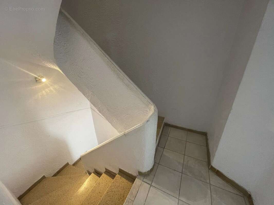 Maison à LE MUY