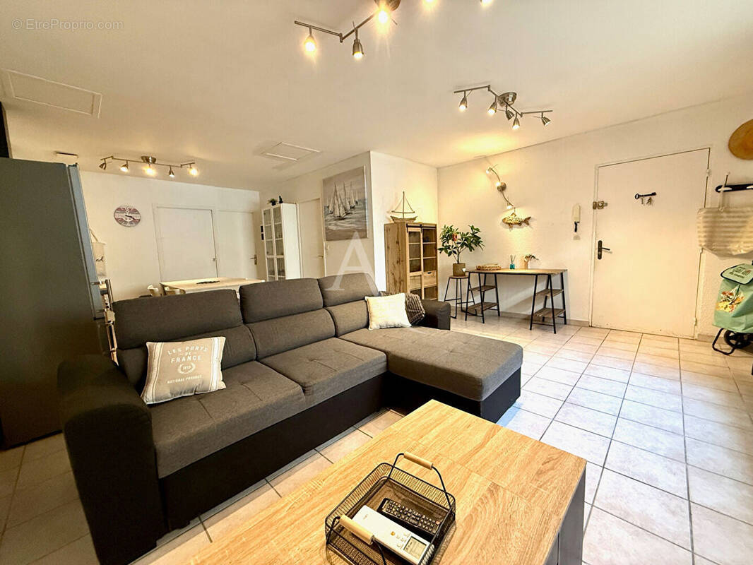 Appartement à MEZE