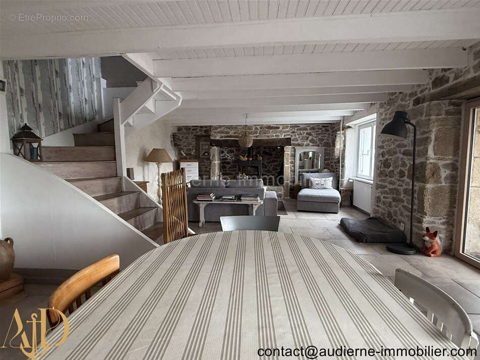 Maison à PONT-CROIX