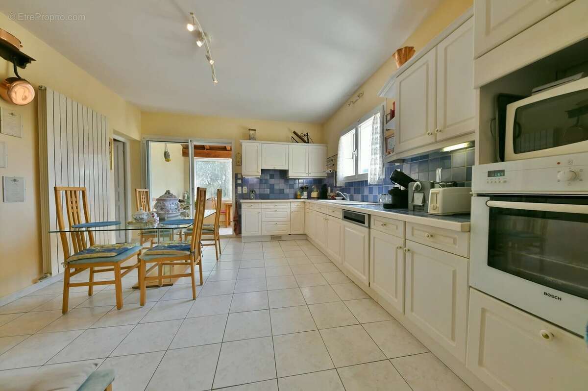 Charmante villa au cœur d'un jardin paysagé - photo 4