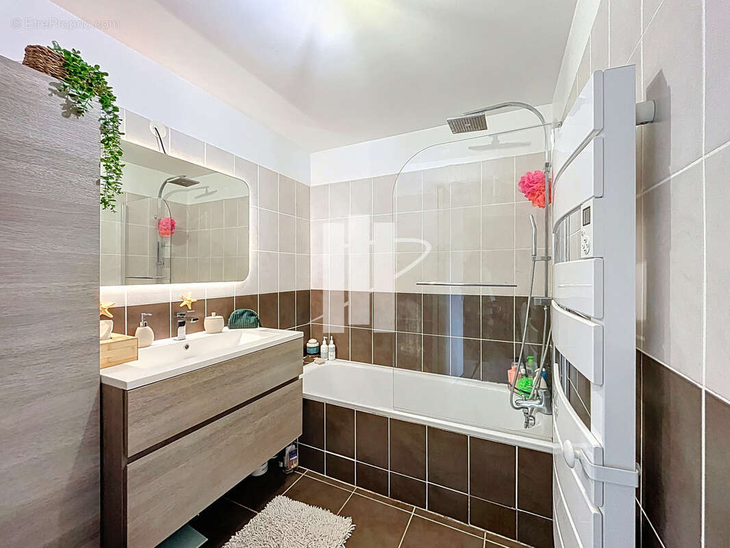 Appartement à SAINT-RAPHAEL