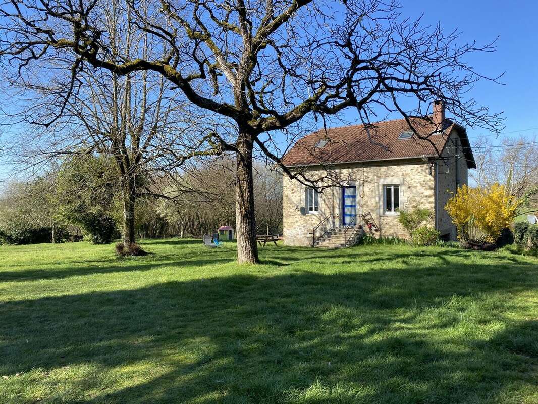 Maison à LINARDS