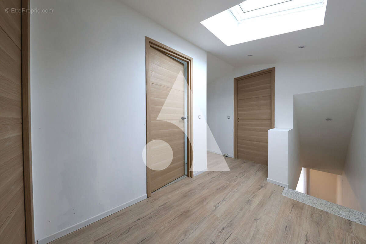 Maison à CORBEIL-ESSONNES