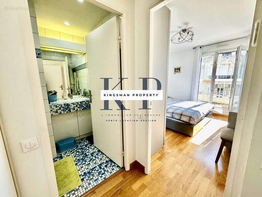 Entrée suite parental  - Appartement à PARIS-20E