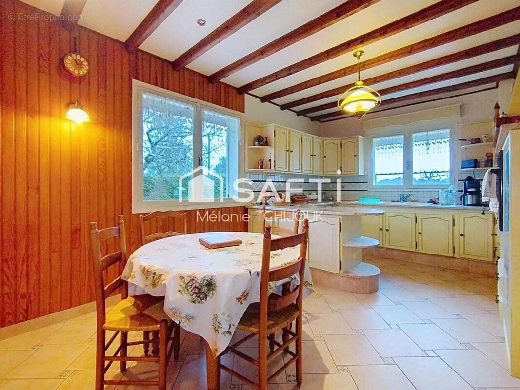 Photo 2 - Maison à MONTCRESSON