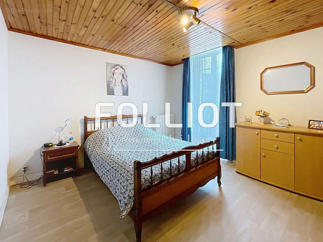 Maison à CLINCHAMPS-SUR-ORNE