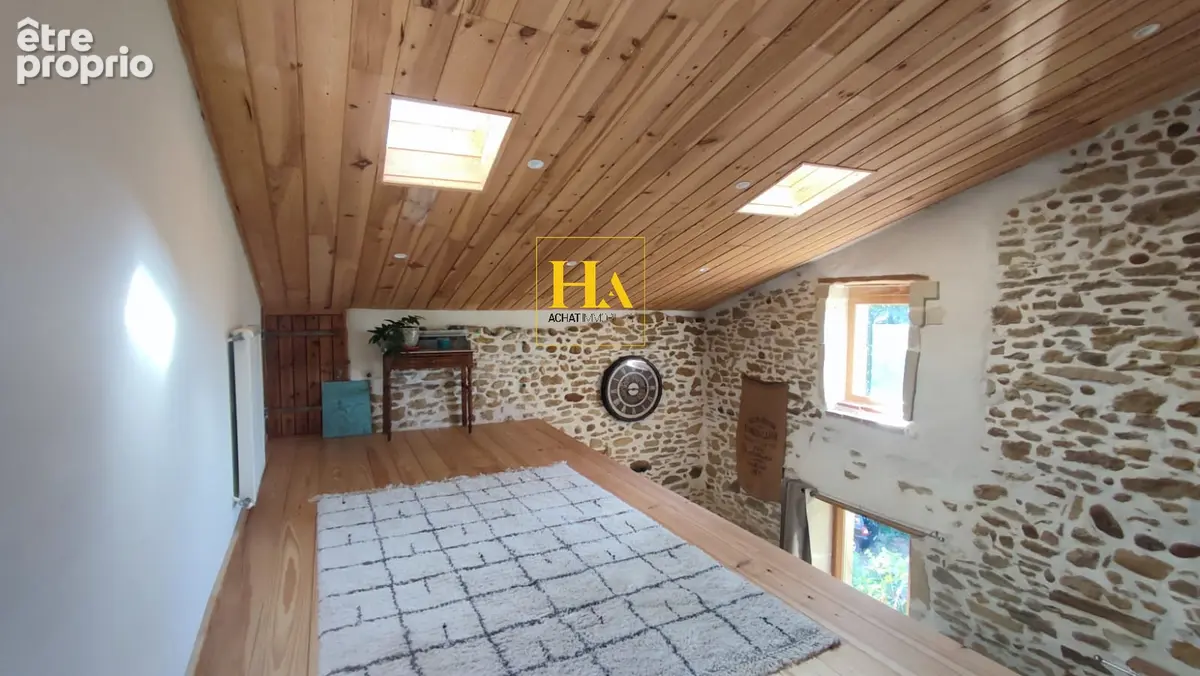 Maison en pierre rénovée avec vue panoramique à Bathernay - photo 9