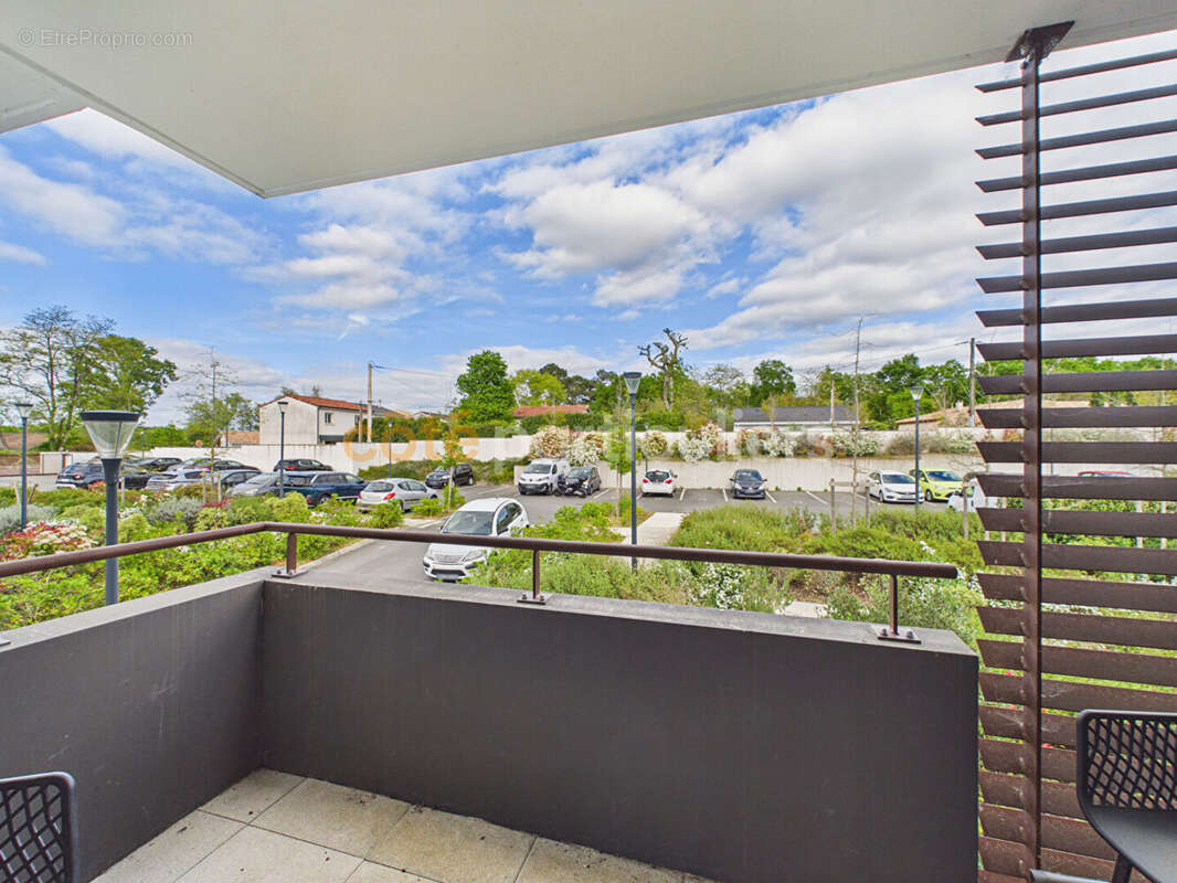 Appartement à PAREMPUYRE