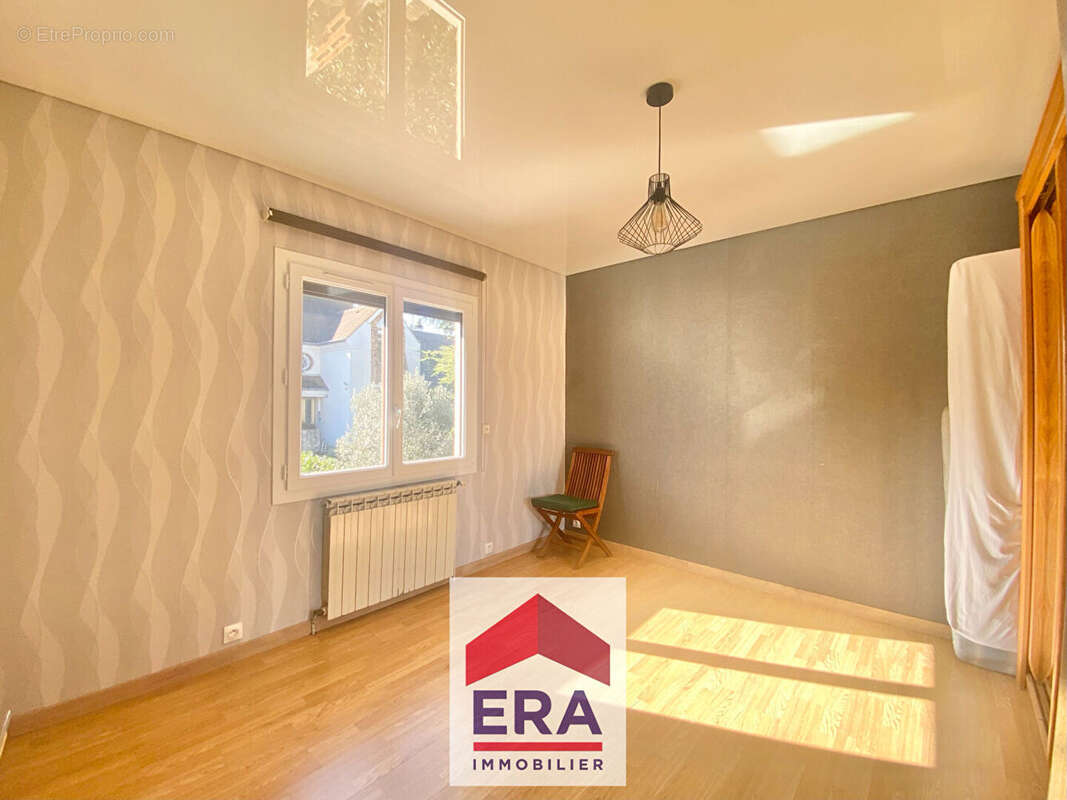 Maison à SARTROUVILLE