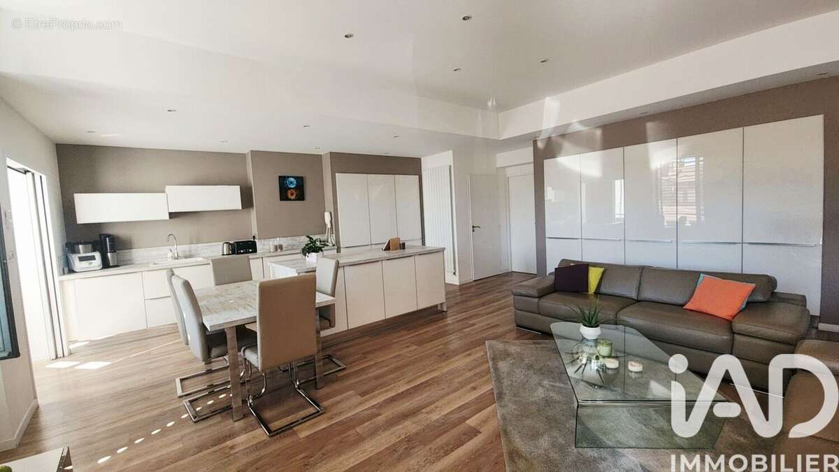 Photo 3 - Appartement à SAINT-ETIENNE