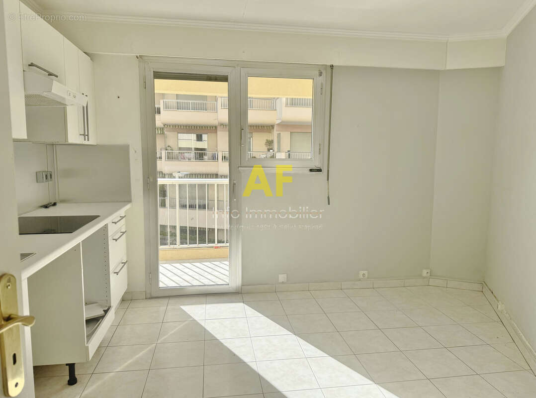 Appartement à SAINT-RAPHAEL