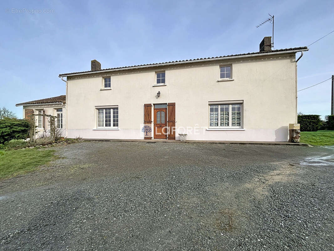 Maison à SAINT-AUBIN-LE-CLOUD