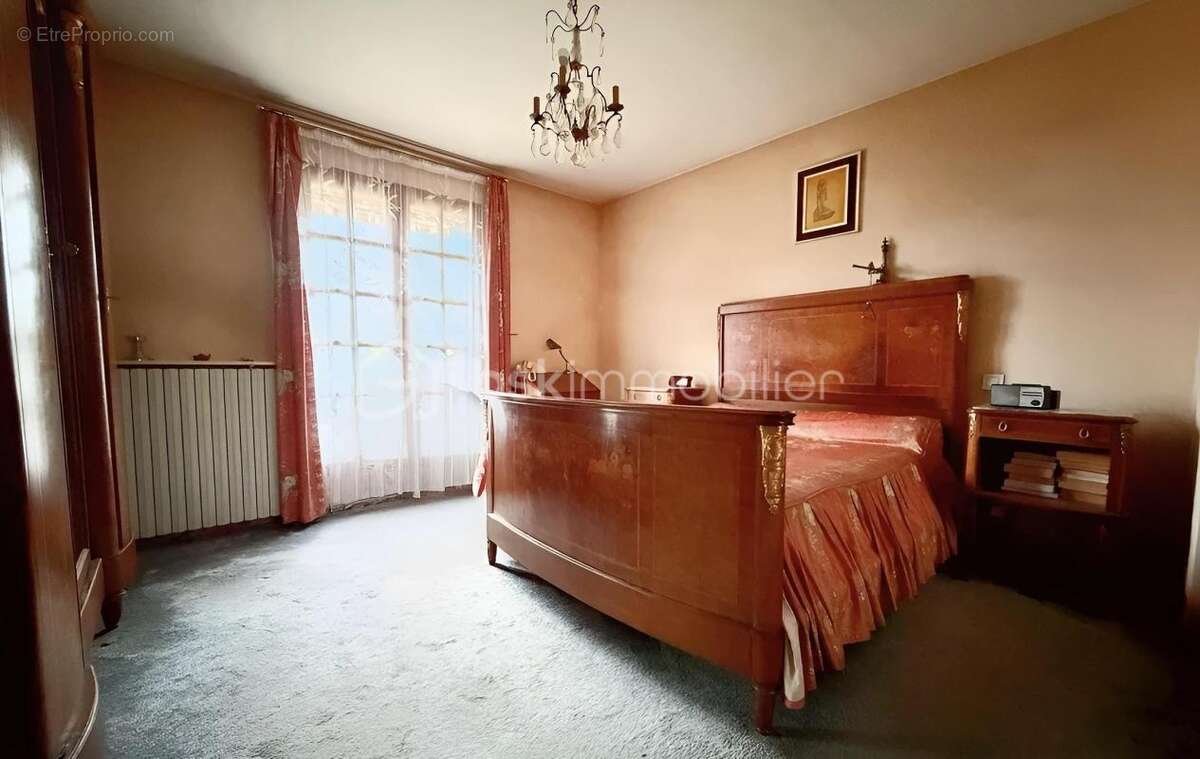 Maison à HOUDAN