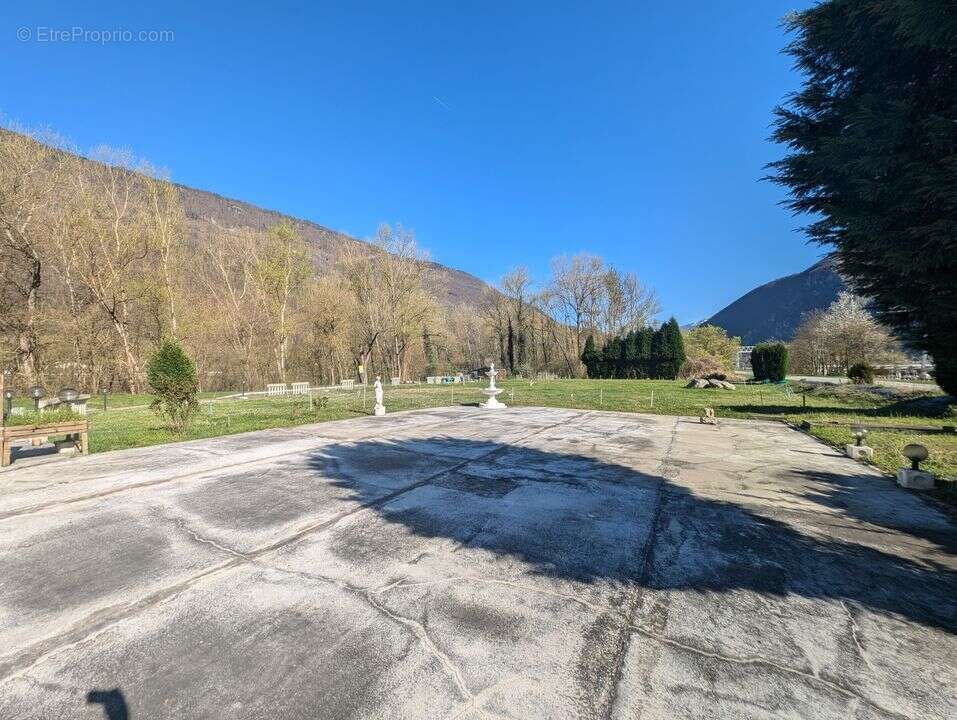 Maison à LA CHAPELLE