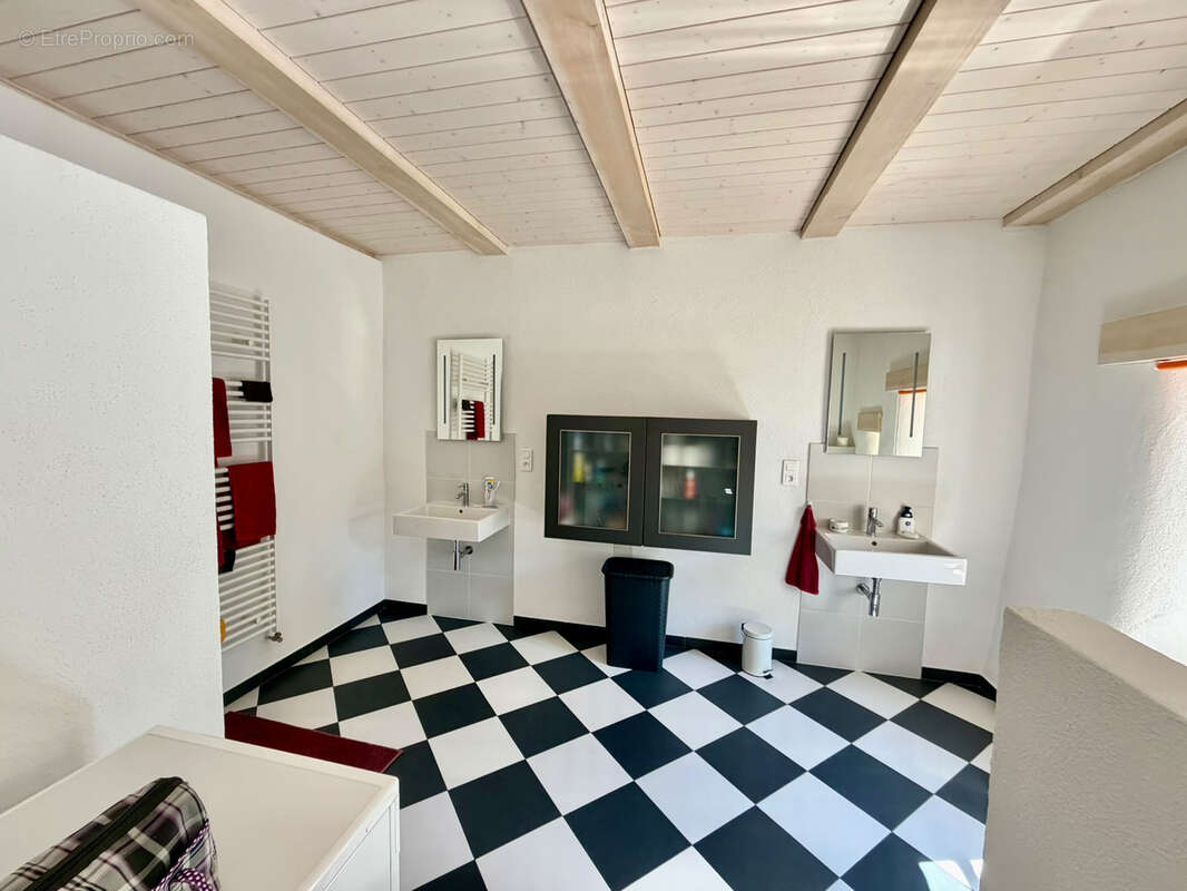 Maison à SERVANCE