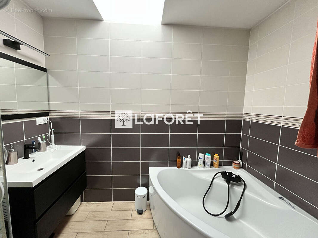 Firmi - axe rodez figeac : *maison 4 chambres* 145 m2 * 850 m2 jardin *pac neuve* - photo 8
