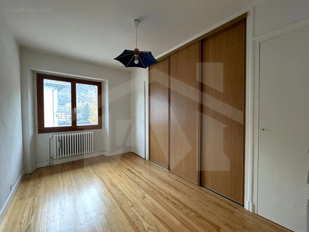 Maison à SAINT-REMY-DE-MAURIENNE