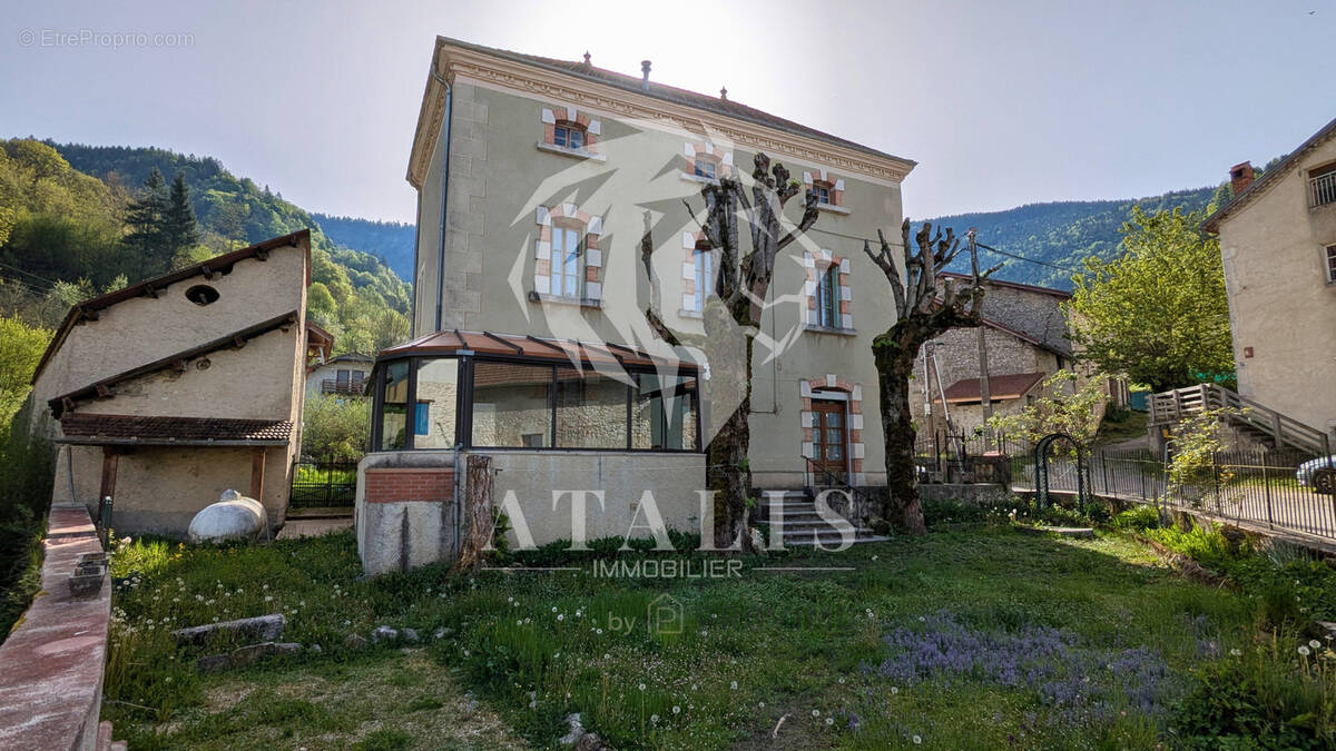 Maison à SAINT-MARTIN-EN-VERCORS