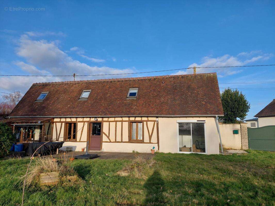 Maison à TILLEUL-DAME-AGNES