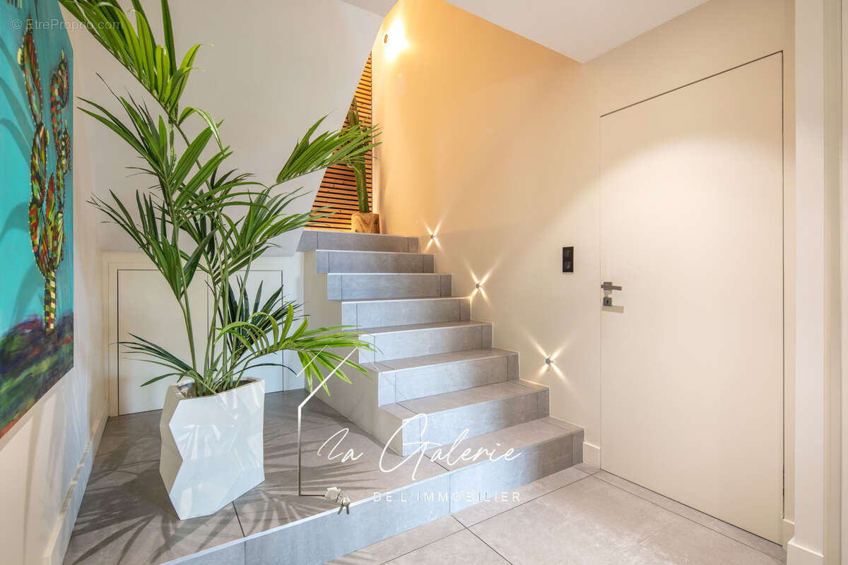 Magnifique maison d'architecte a la tronche - photo 12