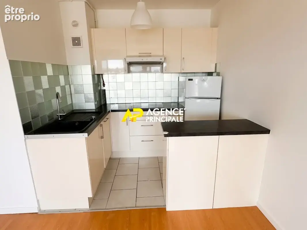 Sartrouville - Les Dix Arpents - Appartement 2 pièces 43.31 m2 avec terrasse et cave - photo 3
