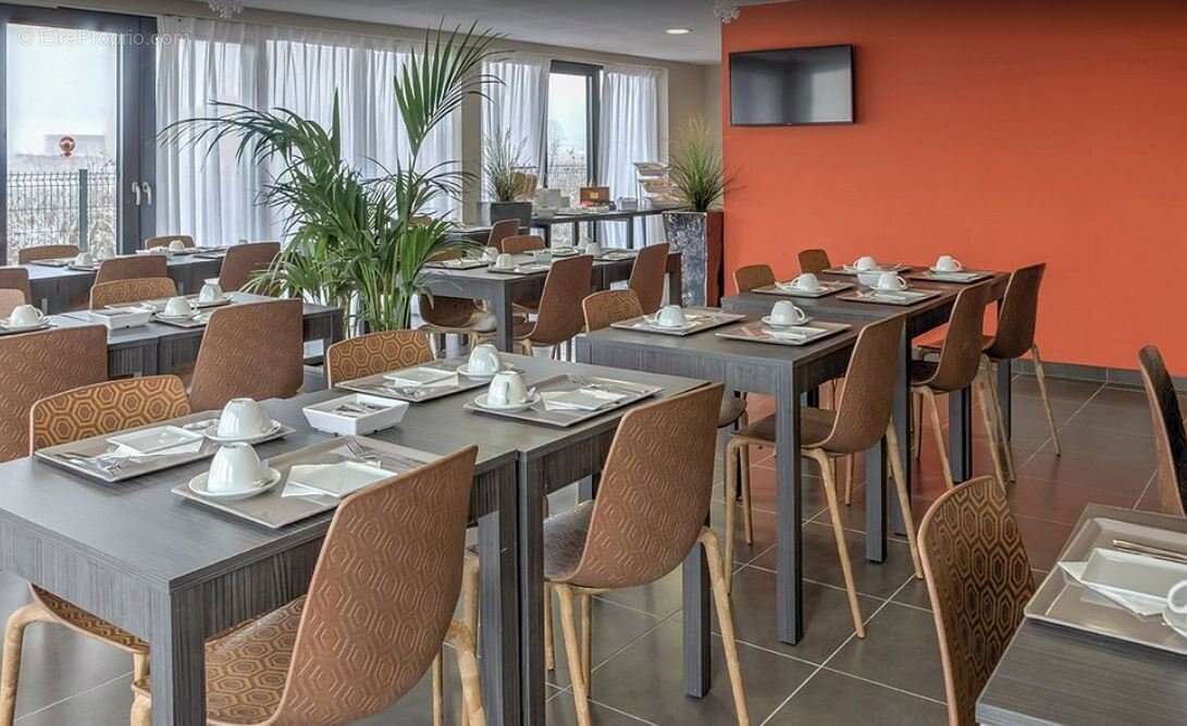 INVESTISSEMENT LOCATIF  Entzheim  Résidence Affaires Appart'City Confort Strasbourg Aéroport - 6.94% de rentabilité - photo 8
